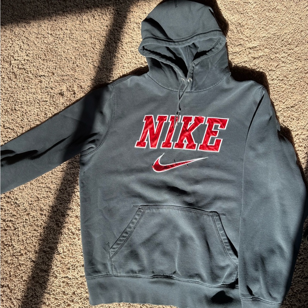 Nike Men's Gray Hoodie